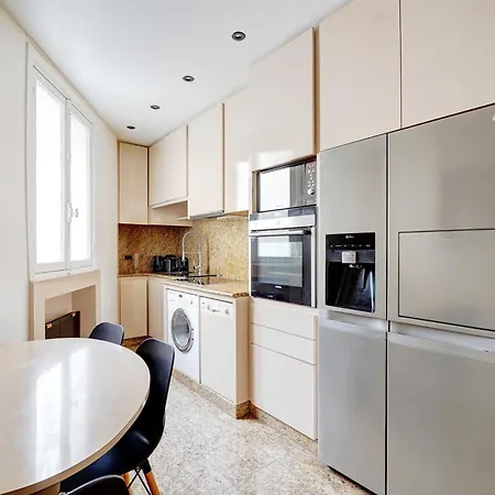 Bright Spacious 2p - Eiffel Tower Auteuil Apartamento