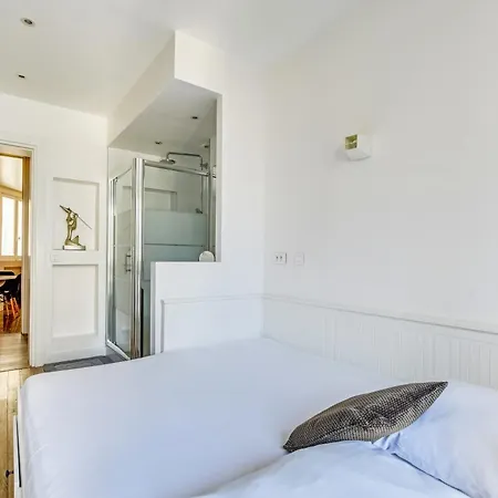 Bright Spacious 4p Eiffel Tower Auteuil Apartman