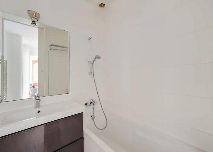 Bright Spacious 2p - Eiffel Tower Auteuil * Paris