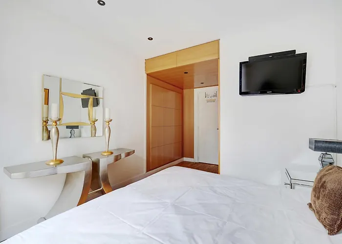 Bright Spacious 2p - Eiffel Tower Auteuil